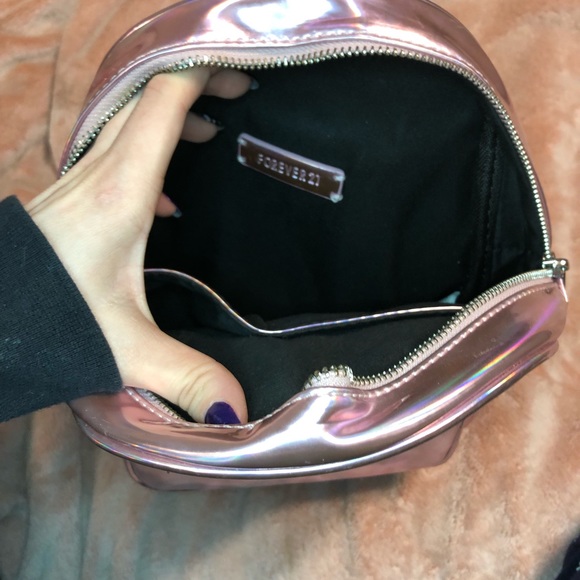 Pink holo backpack - Picture 2 of 3
